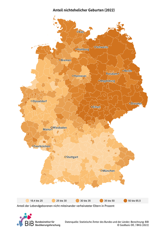 Karte des prozentualen Anteils der Lebendgeborenen nicht miteinander verheirateter Eltern in Deutschland auf Kreisebene im Jahr 2020 (verweist auf: Anteil der Lebendgeborenen nicht miteinander verheirateter Eltern in Deutschland (Kreisebene, 2020))