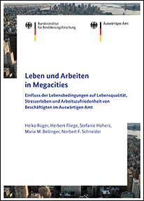Cover "Leben und Arbeiten in Megacities"